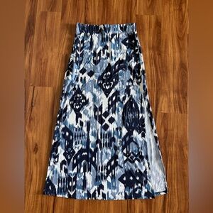 Banana Republic Blue and White Patterned Maxi Skirt